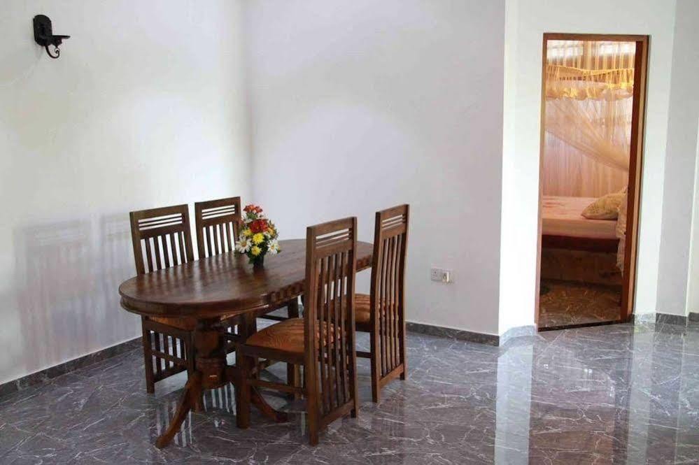 Coral Palm Villa And Apartment อูนาวาตูนา ภายนอก รูปภาพ